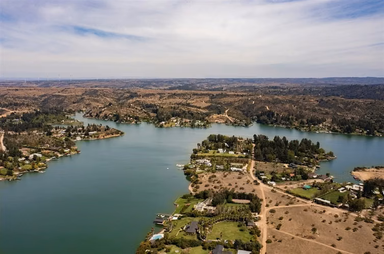 Parcelas a 5 minutos del Lago Rapel, 1.50 hrs de Santiago