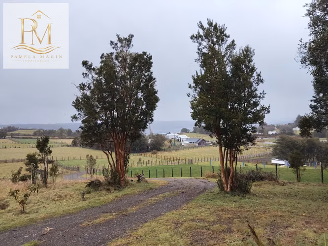 Hermosa Casa en venta con Parcela de 5000 vista al mar Dalcahue