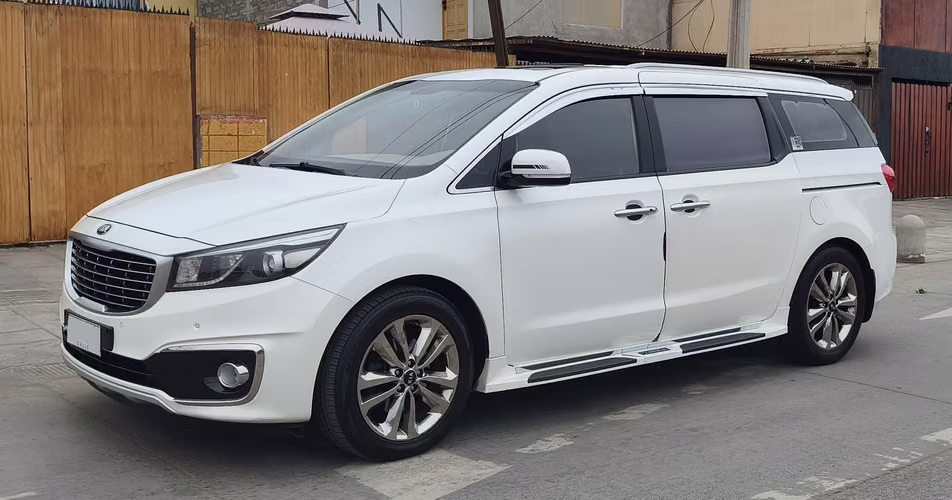 kia grand carnival