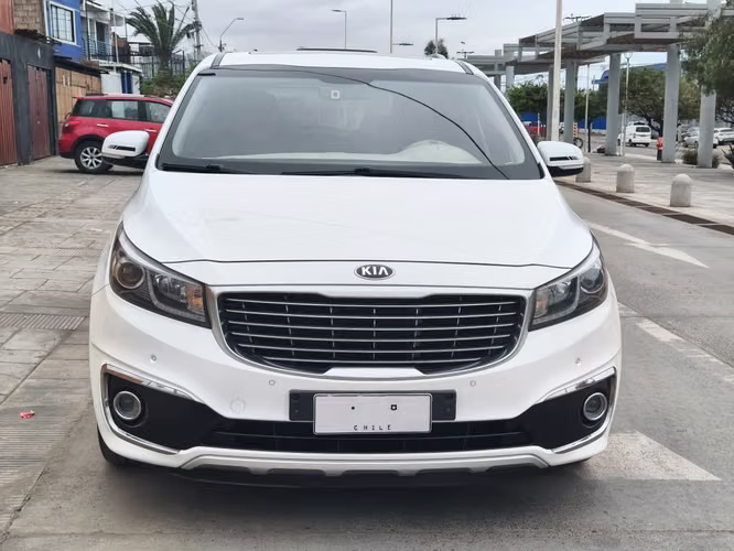 kia grand carnival