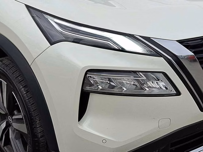 NISSAN X-TRAIL 2023 - Imagen 7