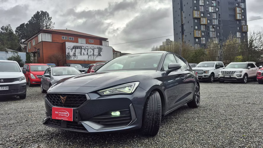 CUPRA LEON  2025