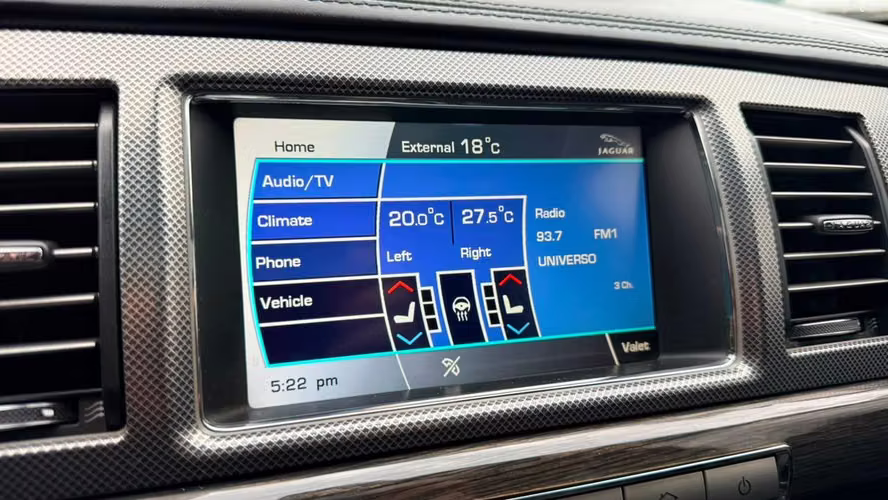 Jaguar XF 5.0 Supercharged (2010)