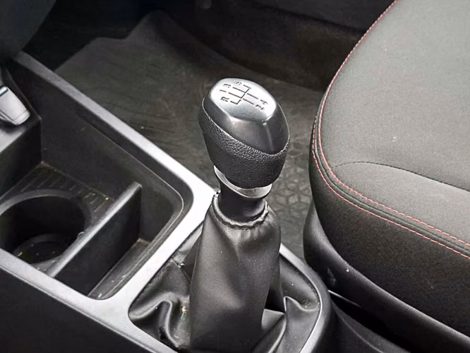 RENAULT KWID 2024