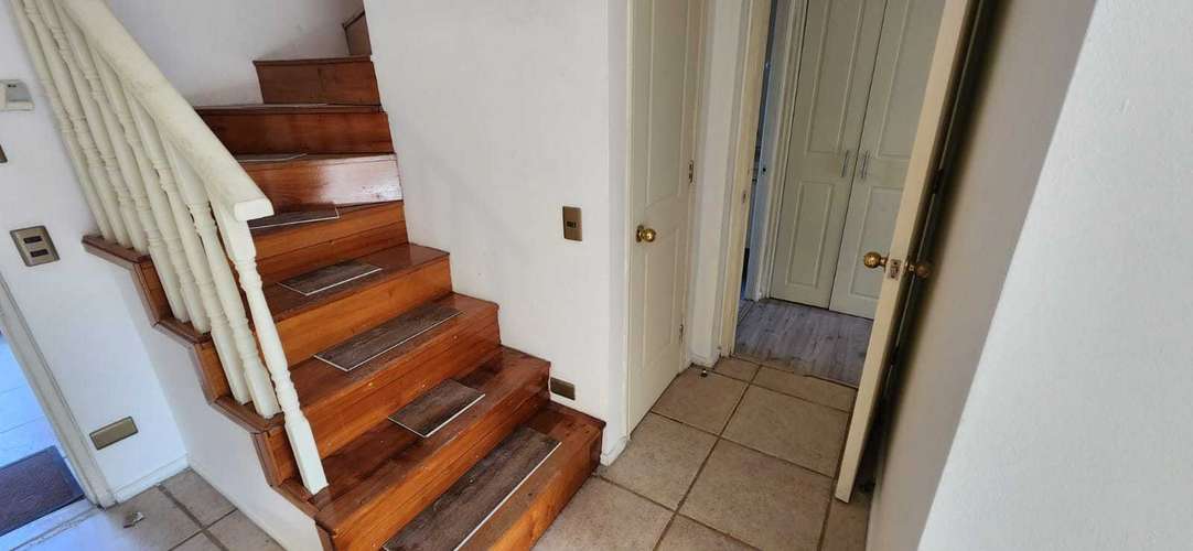 Recién remodelada impecable 4 dormitorios (180525) - Imagen 9