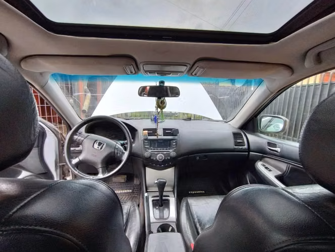 Honda Accord - Imagen 4