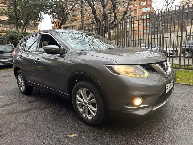 UNICO DUEÑO Nissan X-Trail 2.5 SENSE 4X2 2F CVT AT 5P