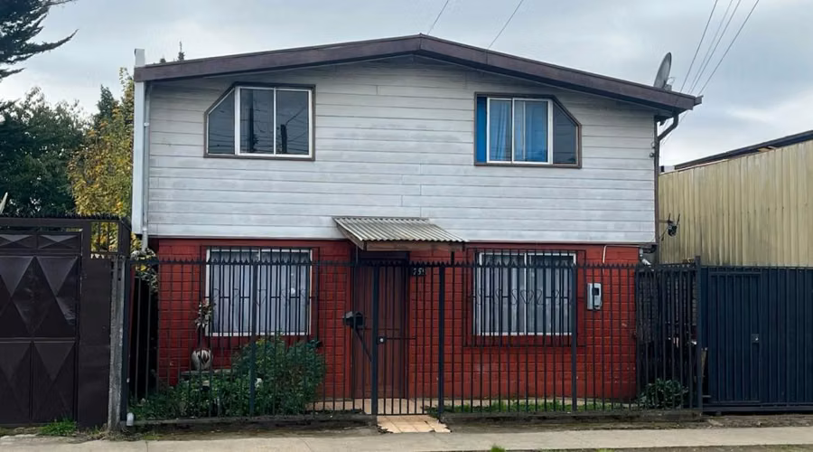 Vendemos Casa Con Amplio Terreno En Sector Santa Rosa-temuco