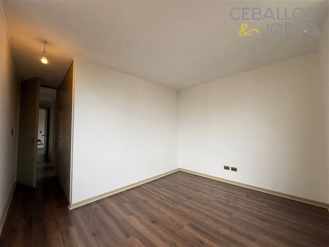 Departamento en venta de 4 dorm. en Viña del Mar