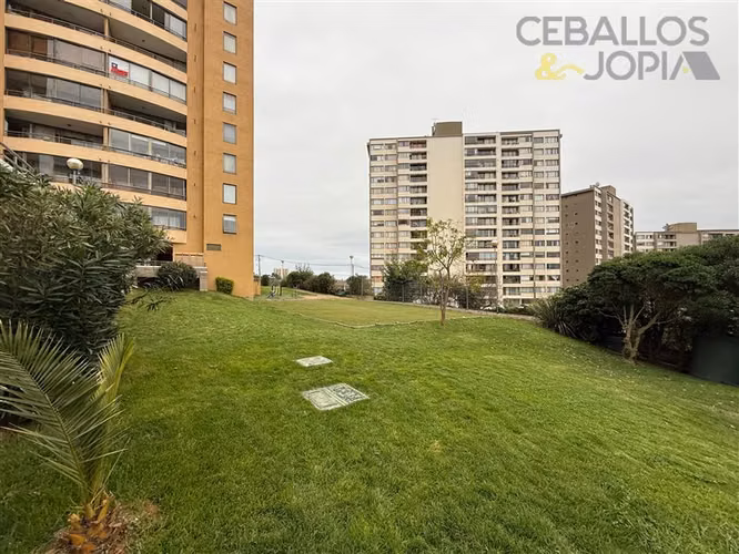 Departamento en venta de 4 dorm. en Viña del Mar