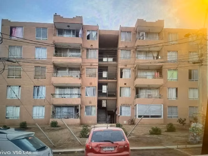 Arriendo depa condominio las palmas 5 - Imagen 1