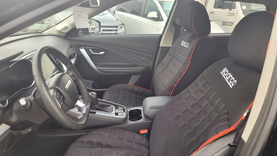 Jetour X70 1.5 FULL AUT. 1.5 • 4x2 • mecánico • 2024