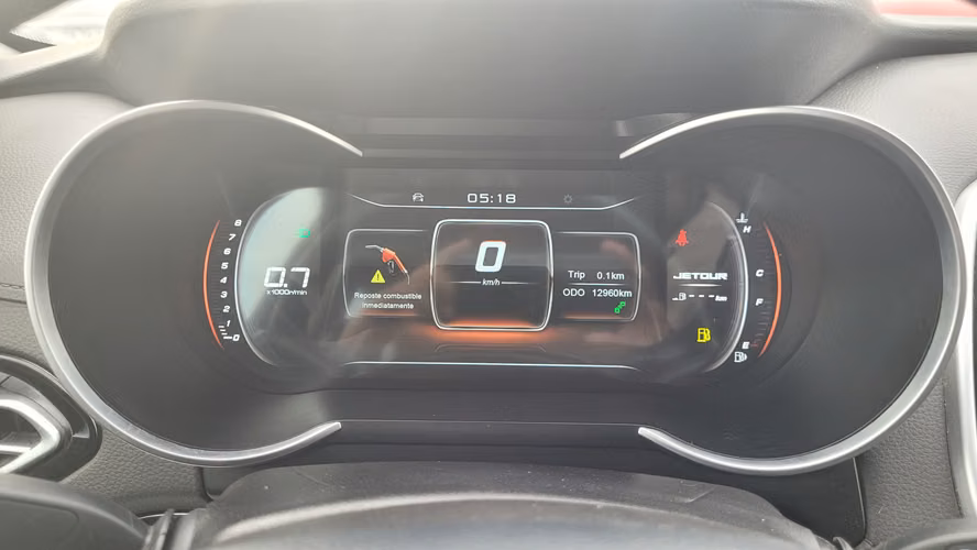 Jetour X70 1.5 FULL AUT. 1.5 • 4x2 • mecánico • 2024