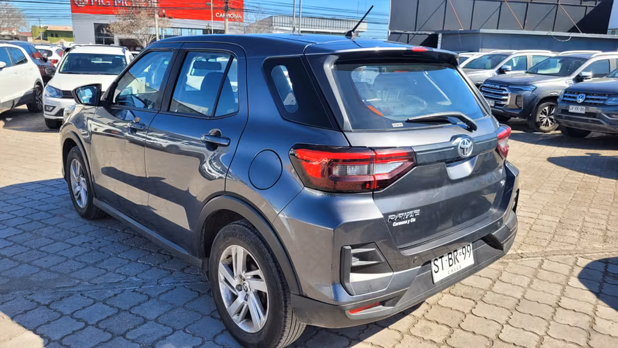 Toyota RAIZE CVT 1.2 FULL AUT. 1.2 • 4x2 • Automática • 2023