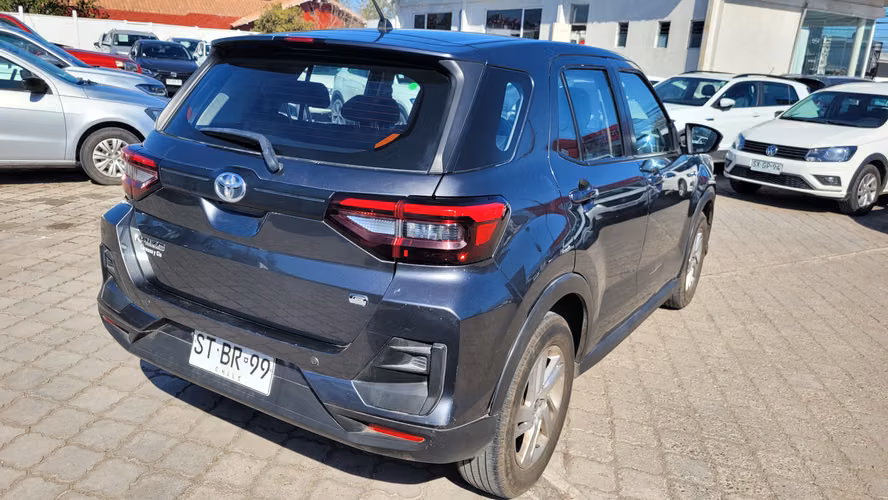 Toyota RAIZE CVT 1.2 FULL AUT. 1.2 • 4x2 • Automática • 2023