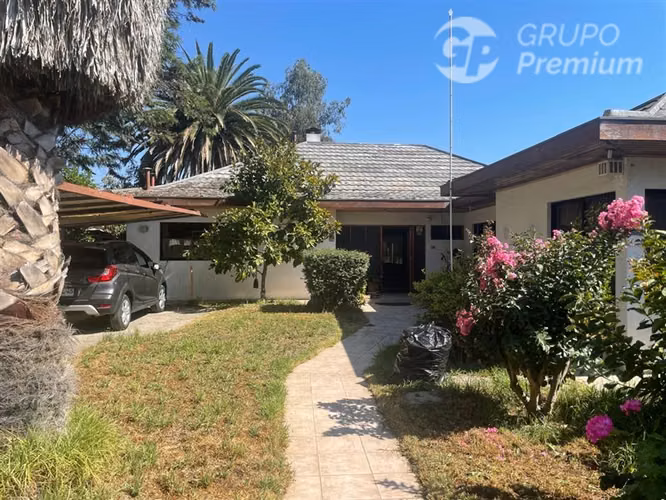 VENTA CASA CENTRO DE MELIPILLA-ZONA Z4 USO MIXTO