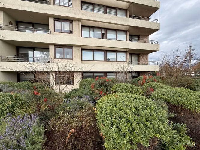 Venta Dpto 3D2B Estacionamiento y Bodega (180109)