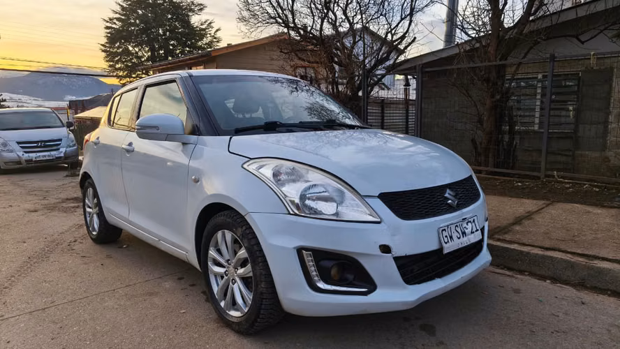 Suzuki Swift 2015 – T.Automática - Motor 1.2 (97.600 km)