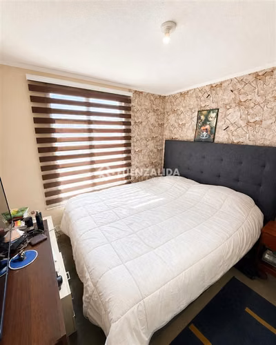 Casa en arriendo de 4 dorm. 4 baños en Maipú