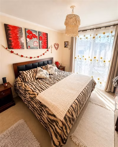 Casa en arriendo de 4 dorm. 4 baños en Maipú