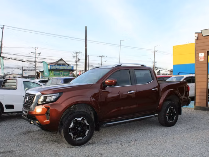 NISSAN Navara 2.3D 4X4 AT 2021