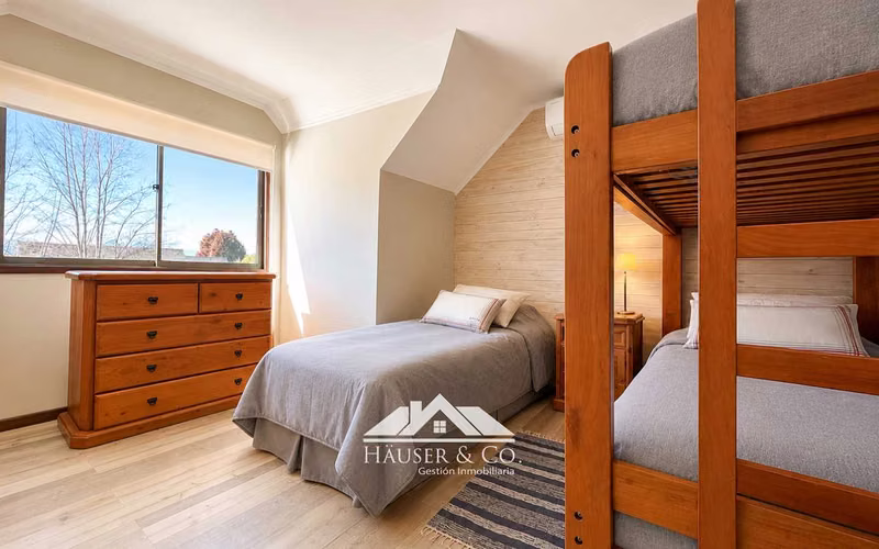 Casa en La Puntilla Villarrica acceso a lago y playa 10 pers