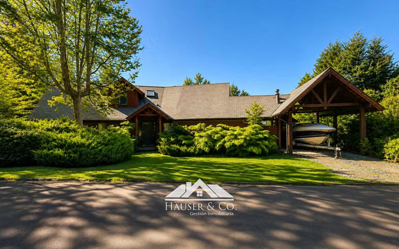 Casa en La Puntilla Villarrica acceso a lago y playa 10 pers