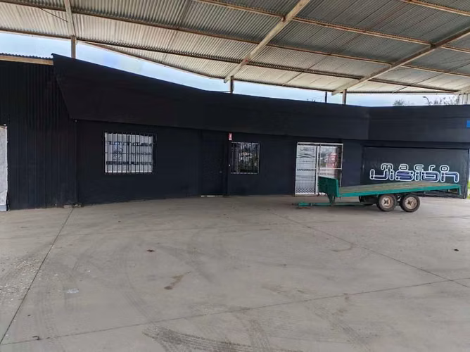 Arriendo Galpón Comercial 1400m² Linares (180220)