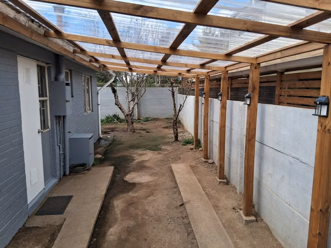 Casa en Arriendo | 2 Dormitorios | Sector CCU