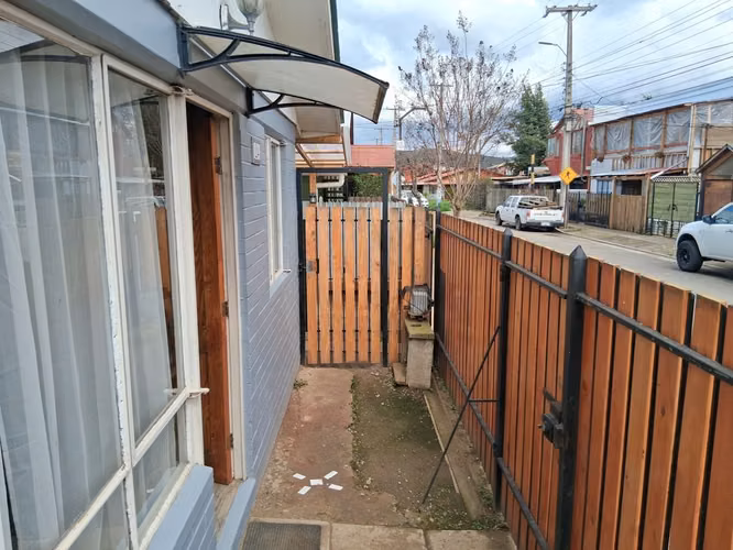 Casa en Arriendo | 2 Dormitorios | Sector CCU