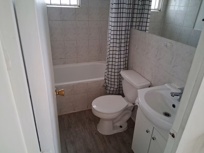 Casa en Arriendo | 2 Dormitorios | Sector CCU