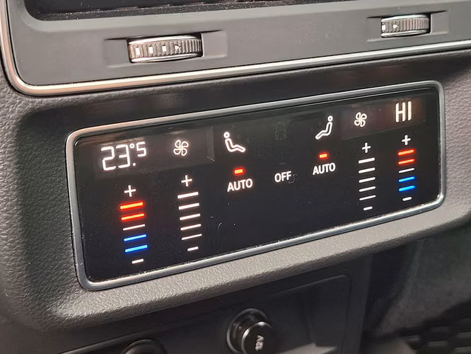 AUDI Q7 2023
