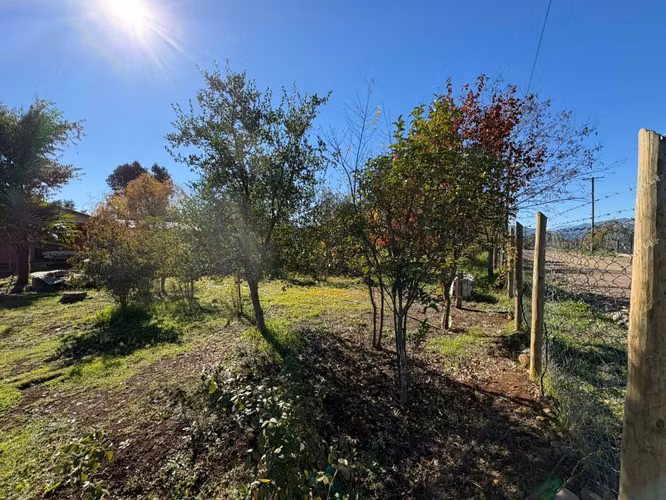 VENTA DE HERMOSA PARCELA CON CONSTRUCCIÓN Y DERECHOS DE AGUA - Imagen 4