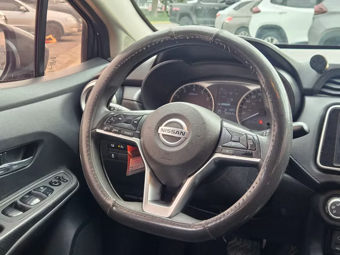 Nissan Versa 1.6 SENSE 4X2 CVT AT 4P 2022 - Imagen 11