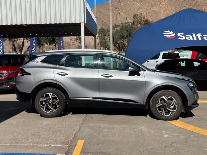 Kia Sportage EX 2.0L 6MT GSL 2024 - Imagen 9