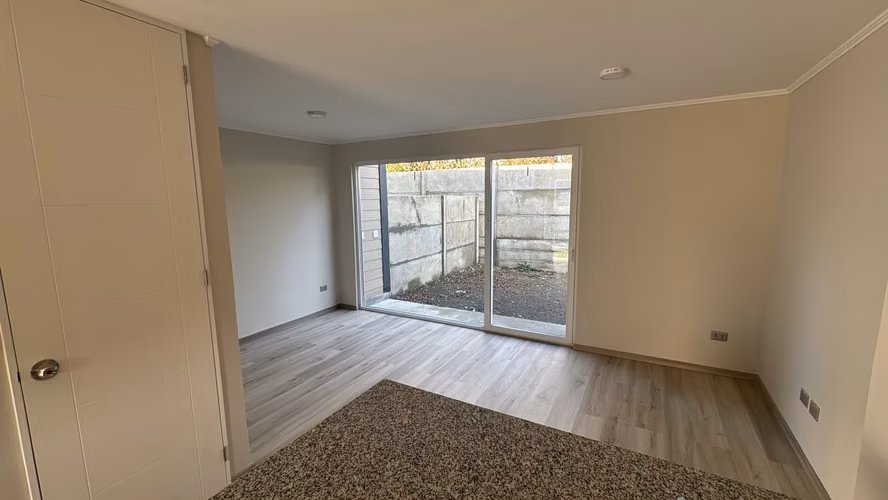 Se arrienda hermosa casa nueva en condominio sector Valle Volcanes