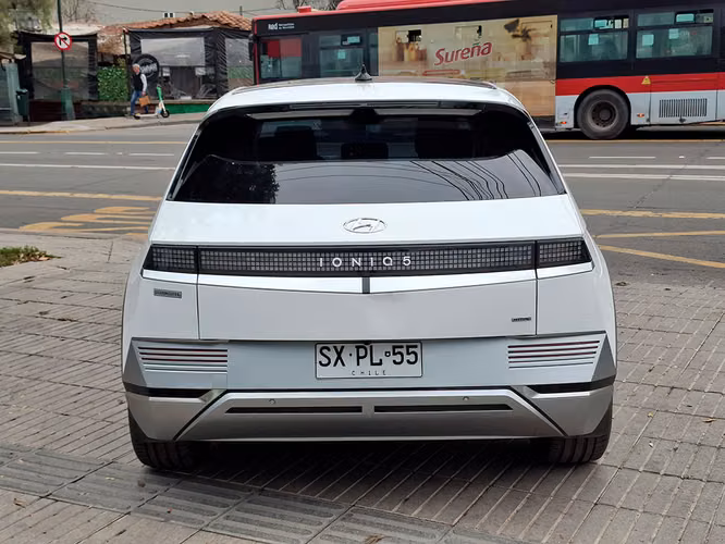 HYUNDAI IONIQ 2023