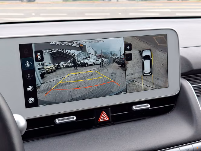 HYUNDAI IONIQ 2023