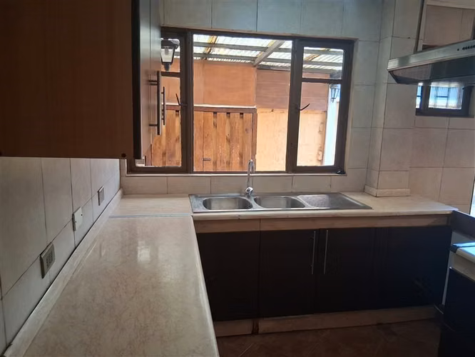 Casa en arriendo de 3 dorm. en Las Condes