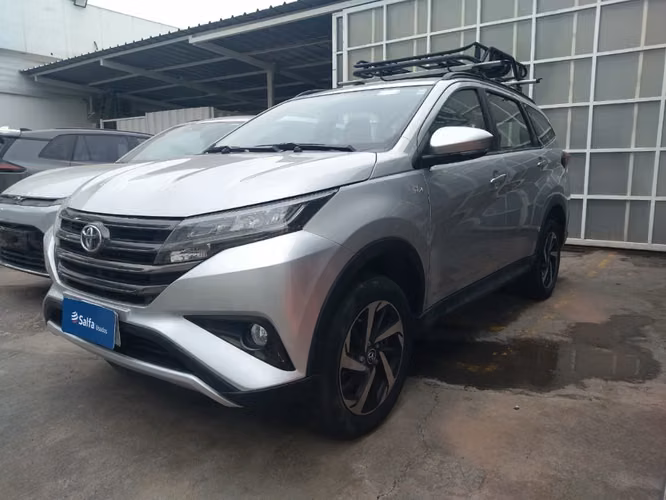 Toyota Rush 1.5 XEI 4X2 MT 5P 2023