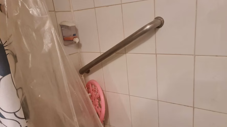 SE VENDE CASA DE TRES DORMITORIOS Y UN BAÑO EN LABRANZA - Imagen 9