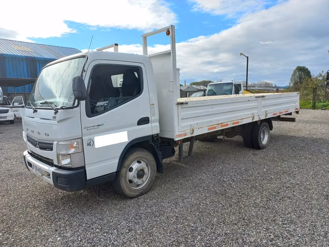 MITSUBISHI FUSO CANTER 915