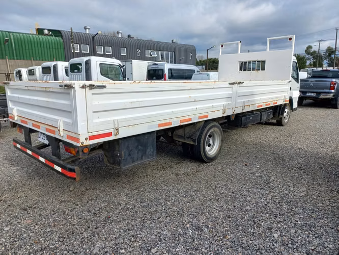 MITSUBISHI FUSO CANTER 915