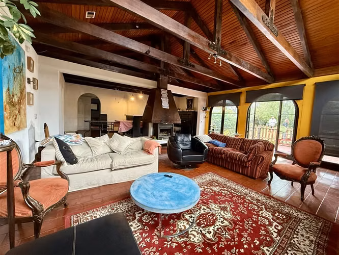 Gran casa con 2900m2 de terreno y 300 construidos, La Reina - Imagen 8