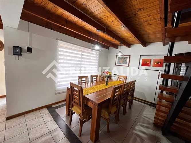 Casa vendo 4D 3B Quincho Jardín Formado en El Monte