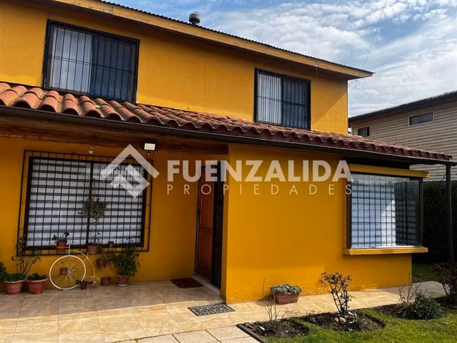 Casa vendo 4D 3B Quincho Jardín Formado en El Monte