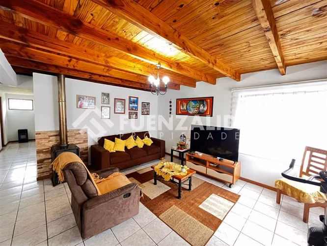 Casa vendo 4D 3B Quincho Jardín Formado en El Monte