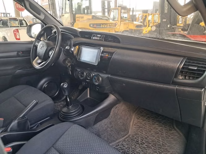 TOYOTA HILUX 2021