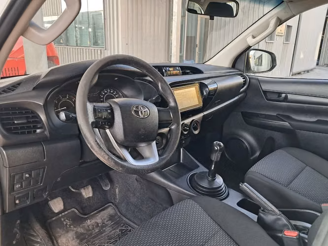 TOYOTA HILUX 2021