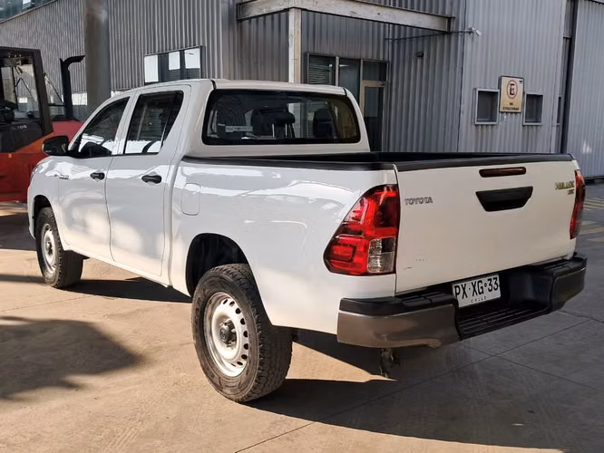 TOYOTA HILUX 2021